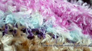 Crocheting with FLUFFY YARN